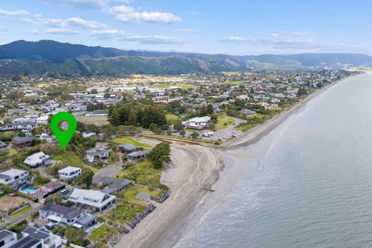 19 Groves Road Raumati Beach_11
