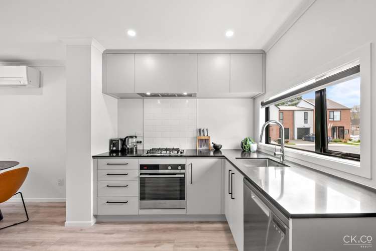 3 Reakes Crescent Wallaceville_9