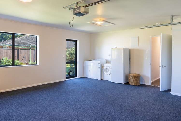 10 De La Mare Drive Leamington_17