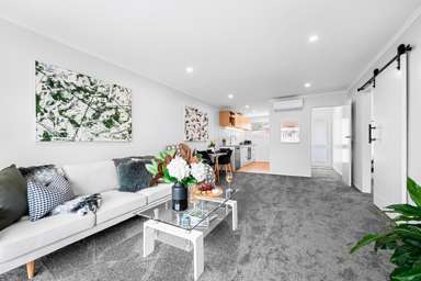 52D Whites Line West_2