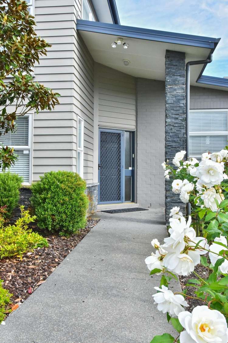 39 Stranraer Crescent Wattle Downs_23