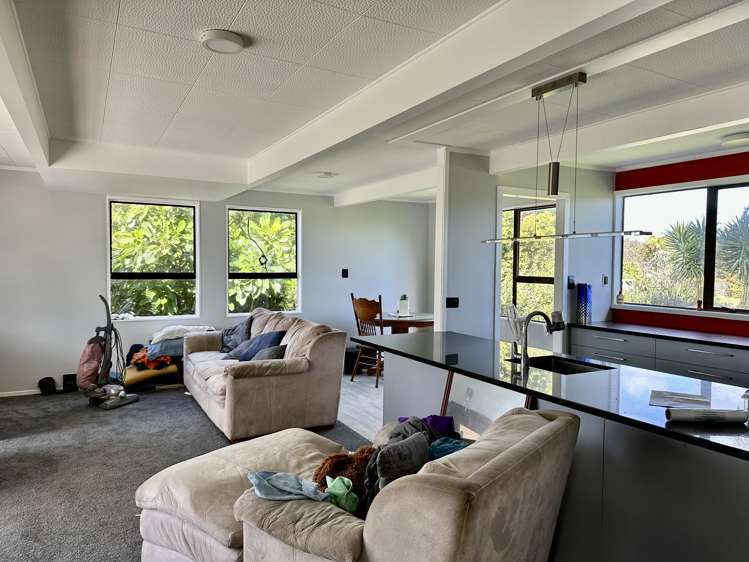 21 Lake Road Awanui_11