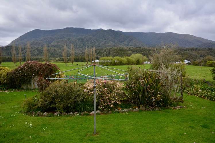 662 Arapito Road Karamea_24