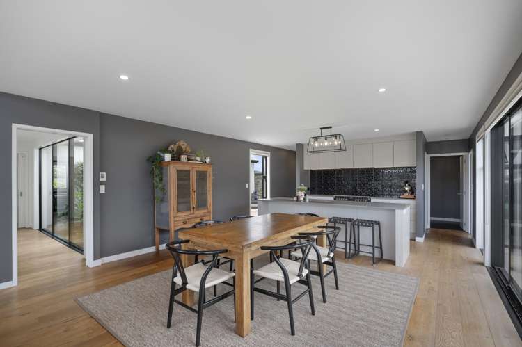 16 St Thomas Avenue Pyes Pa_7