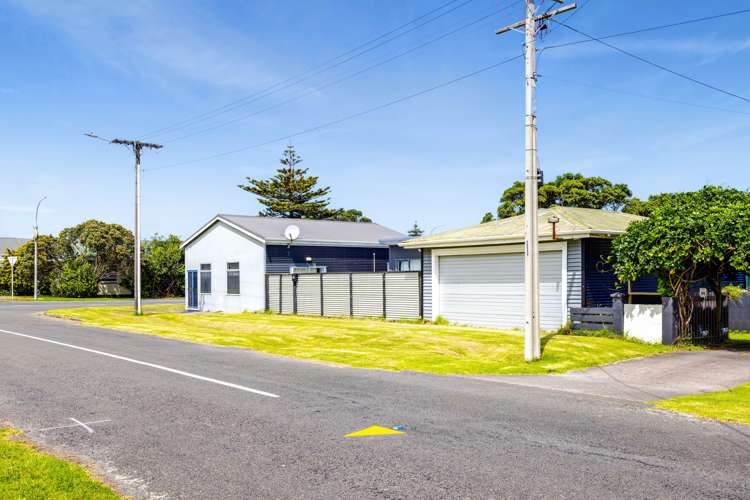 48 Domett Street Opunake_17