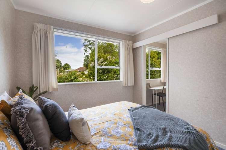 52 Parakai Street Paraparaumu_13