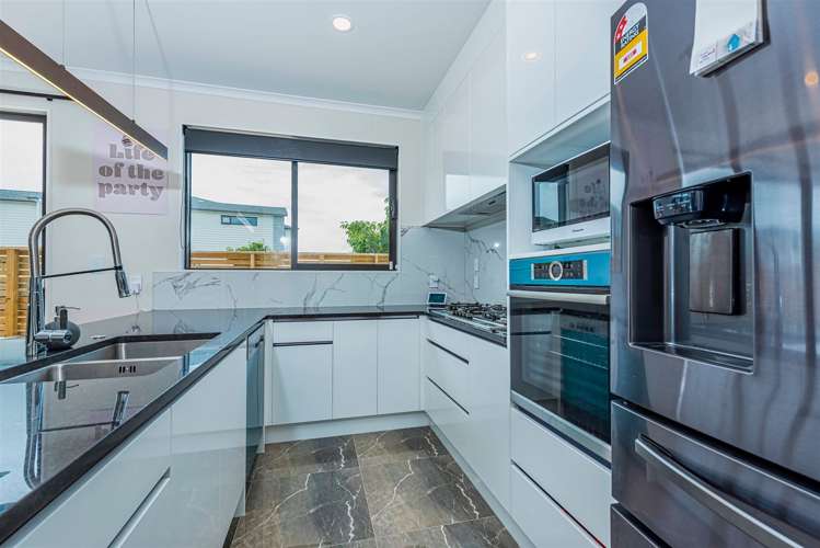 2 Silvereye Road Hobsonville_9