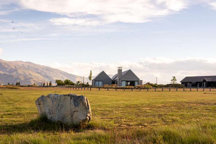 6 Cameron Place Twizel_8