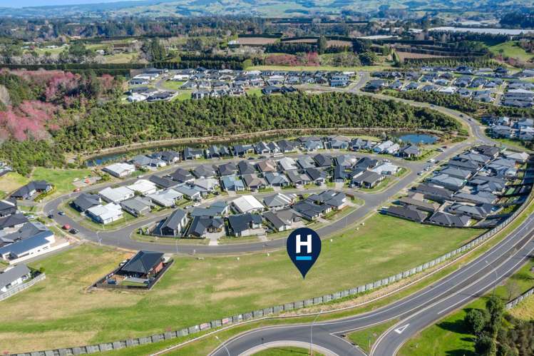 63 Whakaturou Crescent Pyes Pa_3