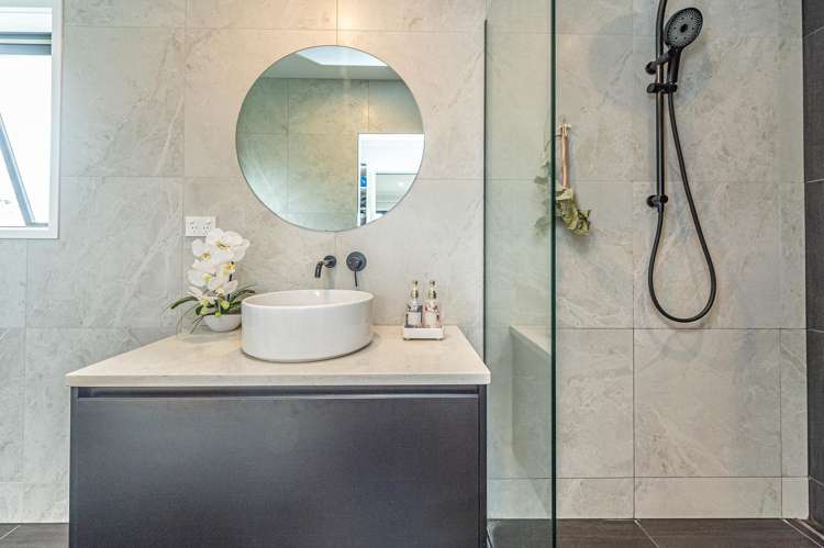 13 Magnolia Crescent Tawhero_21