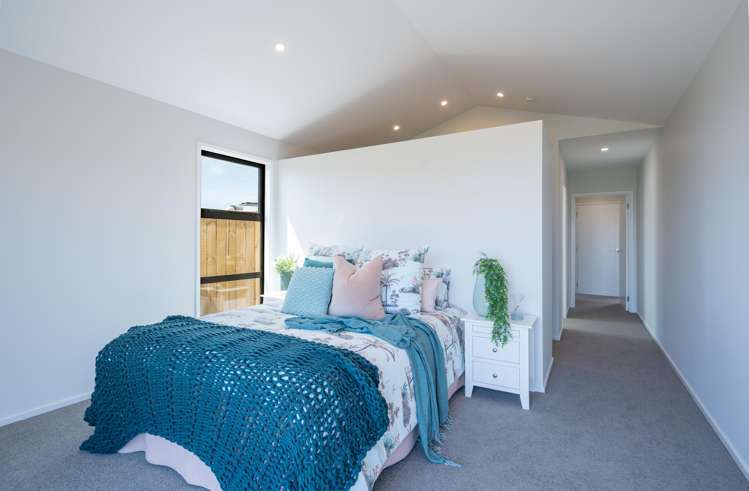 7 Hill Tops Way Stoke_24