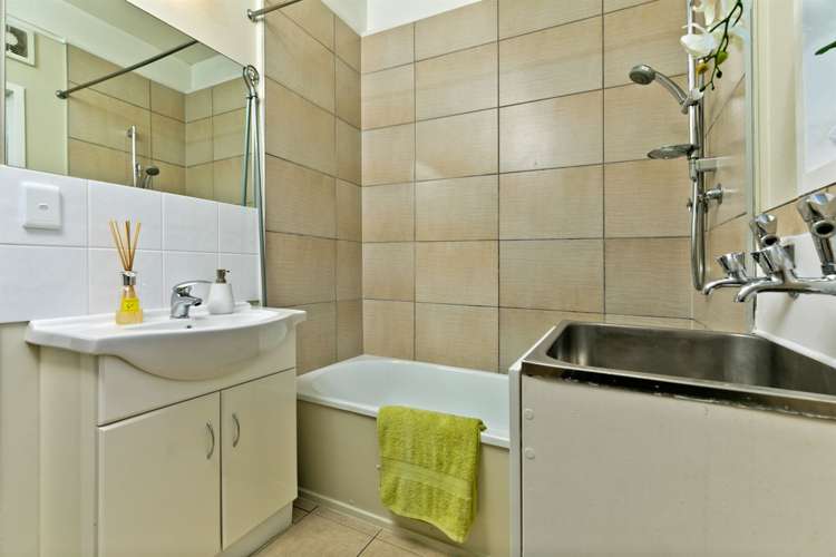 6/5 Keeling Road Henderson_13