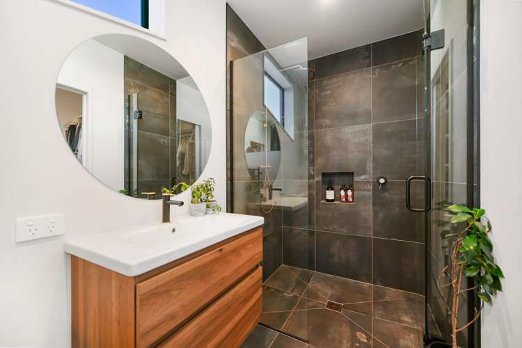 84 Kirimoko Crescent Wanaka_14