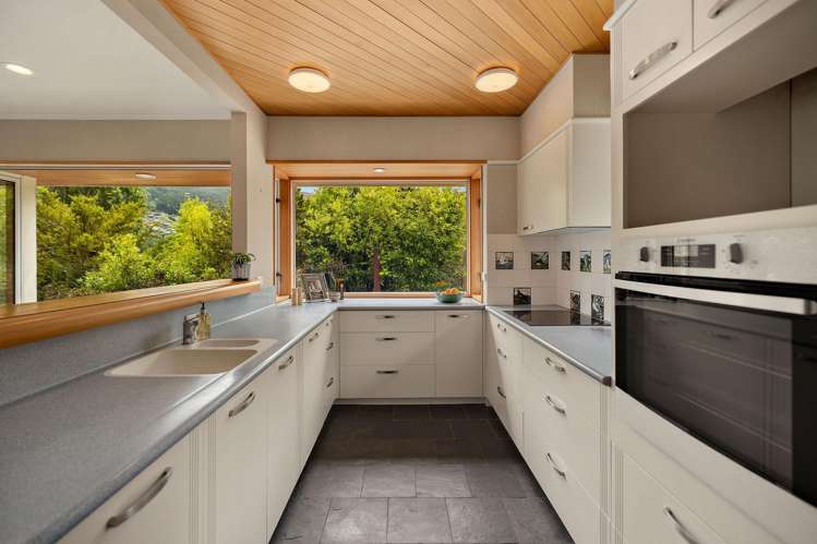 45 Bay View Road Kelvin Heights_6