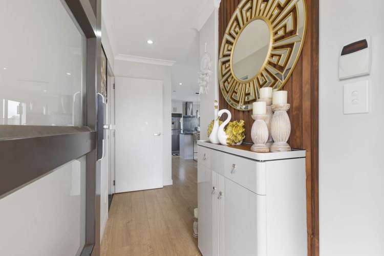 87 Naylors Drive Mangere_5