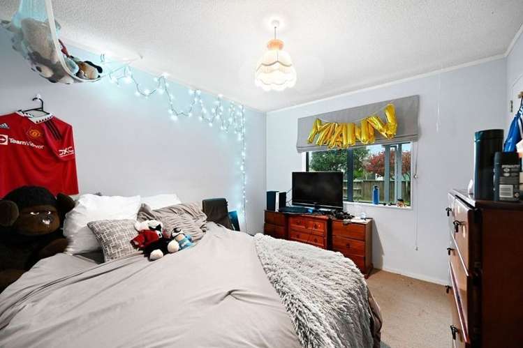 60 Bouverie Crescent 2743_6