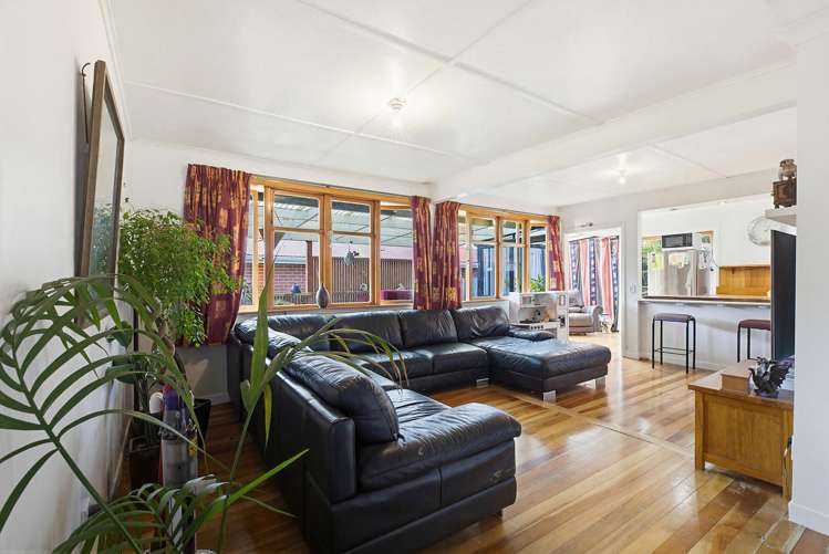 81 Taylor Terrace Tawa_6