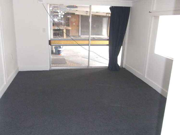 6 Windermere Crescent Blockhouse Bay_11