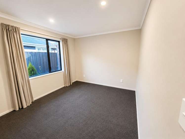 26 Kahuraki Drive 2340_7