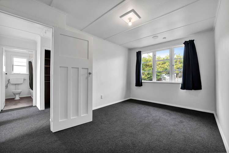 1 Vogel Street + 2 Laurent VC Street Hawera_7
