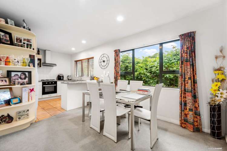 120b Triangle Road Massey_1