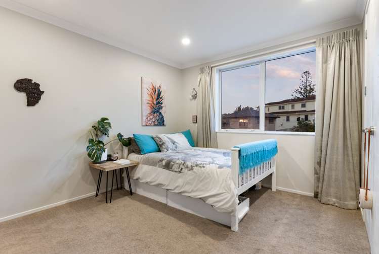 9 Bridget Court Red Beach_14