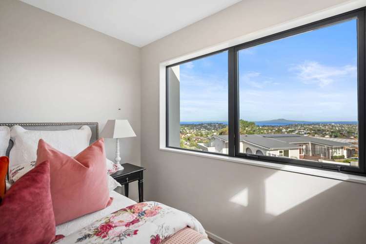 23/929-933 East Coast Road Torbay_12