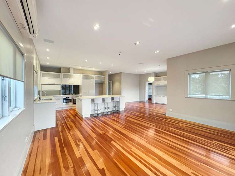 24 Hollywood Avenue Epsom_18