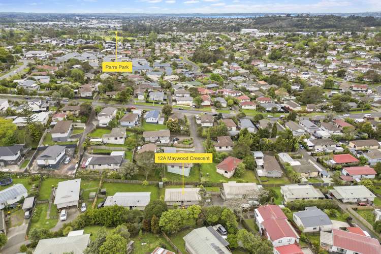 12a Maywood Crescent Glen Eden_15