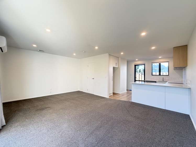 2/7 Hume Street Sydenham_6
