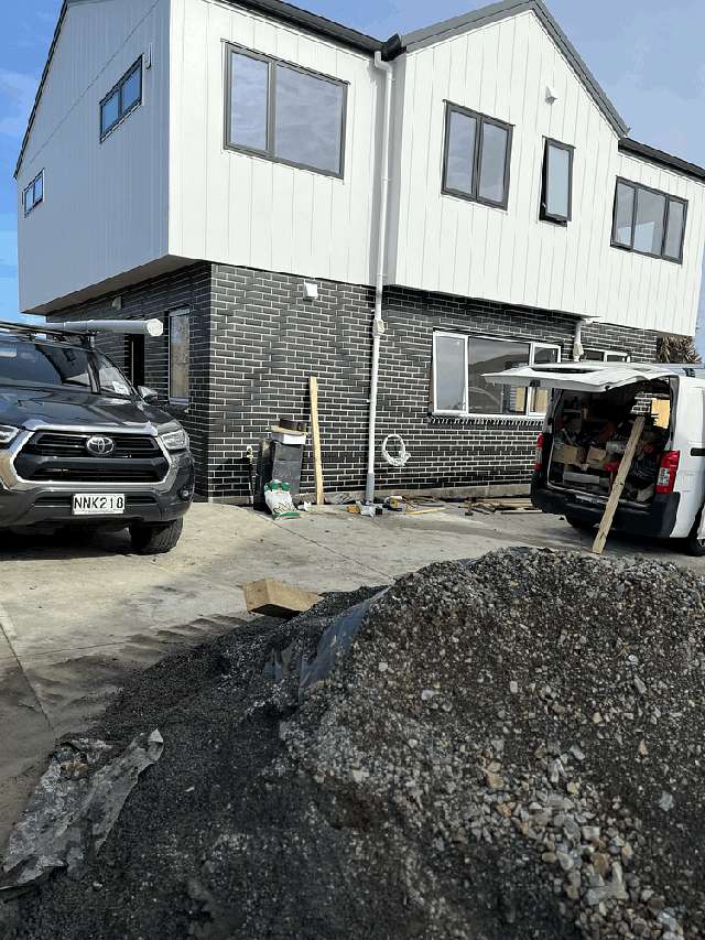 Newly house at Swaffield Road, Papatoetoe