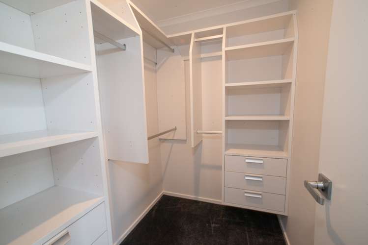 37 Albert Drive Clyde_11