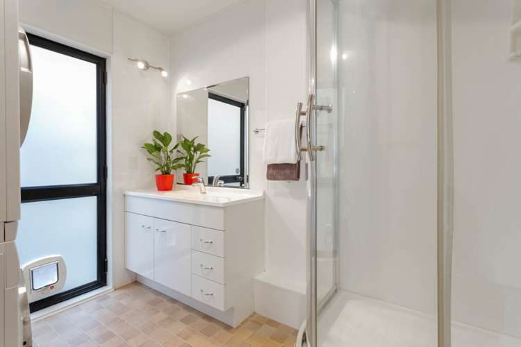 141a The Drive Epsom_24