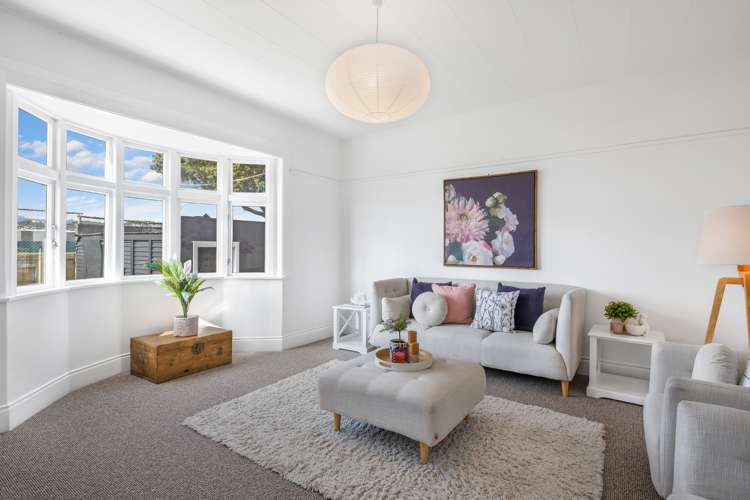 52 Puru Crescent Lyall Bay_5