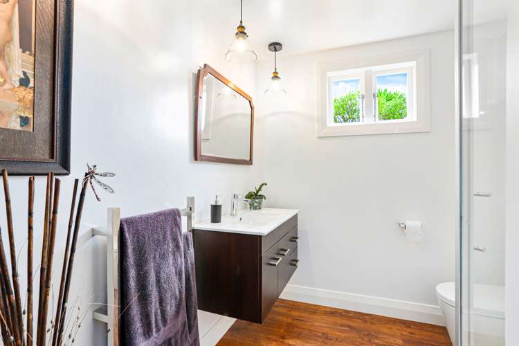 1 Malam Street Glen Eden_10