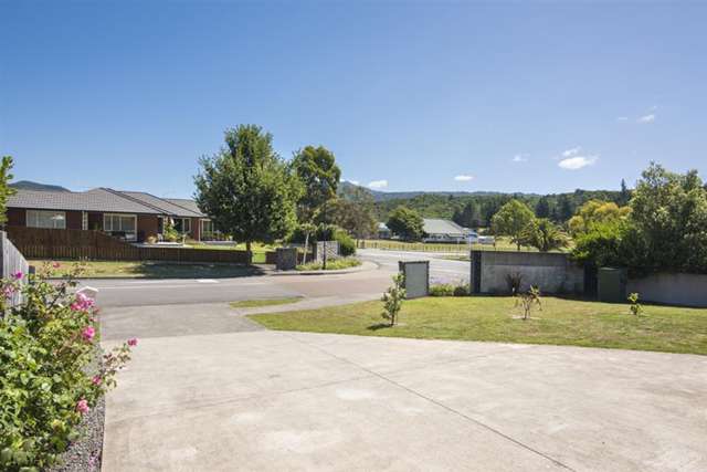 1 Tui Drive Picton_1