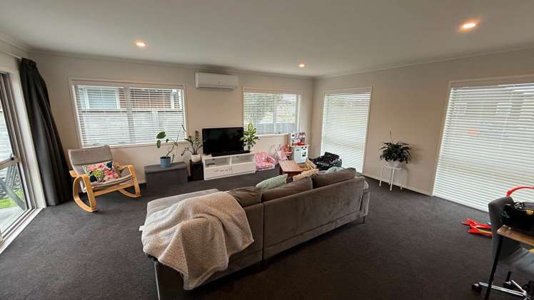 17 Hills View Drive Papamoa_3
