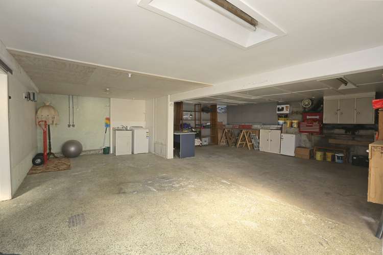 4 Catherine Crescent Moturoa_14