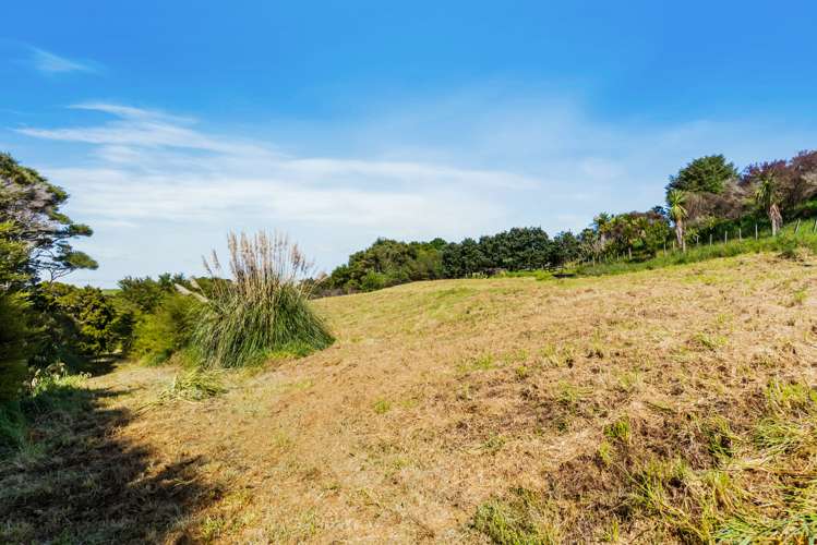 565 Whitford Road Whitford_13