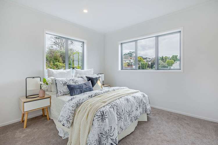 3/433a East Coast Road Mairangi Bay_8