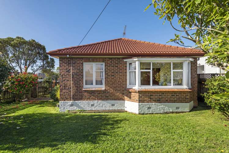 1/112 Carrington Road Mount Albert_17