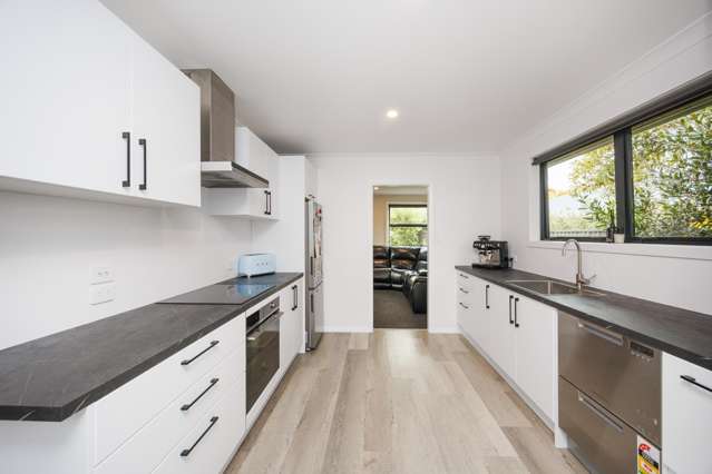 86 Derby Street Feilding_1