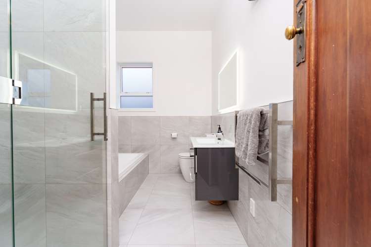 19 Ings Avenue Saint Clair_22