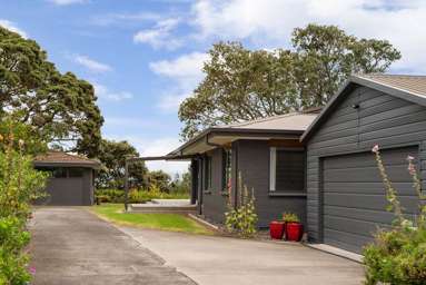 37 Pohutukawa Drive_1