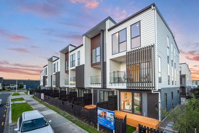 8 Pilot Drive Hobsonville_1