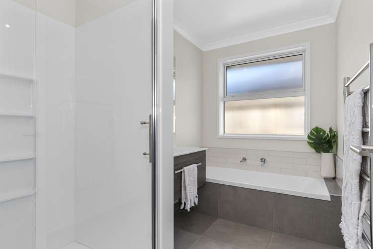 16 Goodwin Crescent Pyes Pa_11