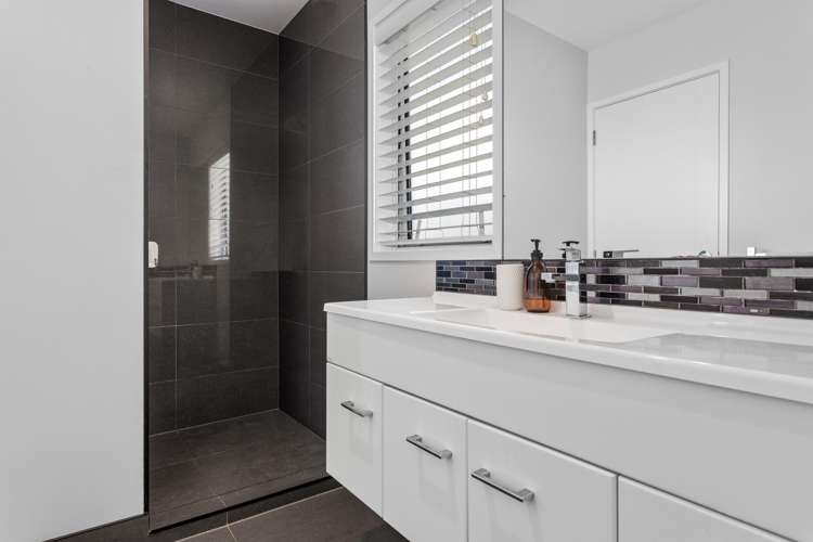 24 Ocean View Road Coastlands_12