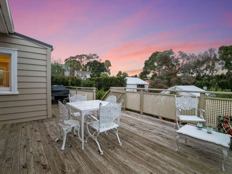 39 Ewen Alison Avenue Devonport_24