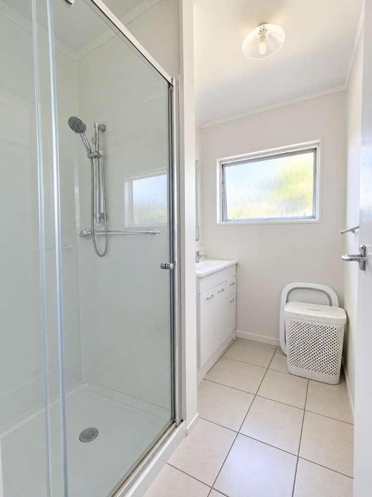 2/52 Te Kanawa Crescent Henderson_5
