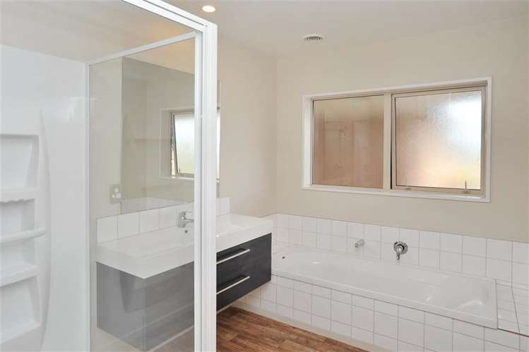 2195 South Eyre Road West Eyreton_16